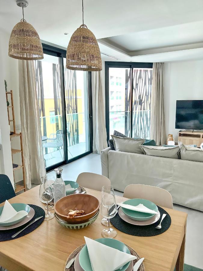 A Brand New 60m From The Ocean :) Appartement *